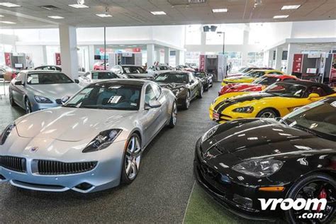vroom car dealership.